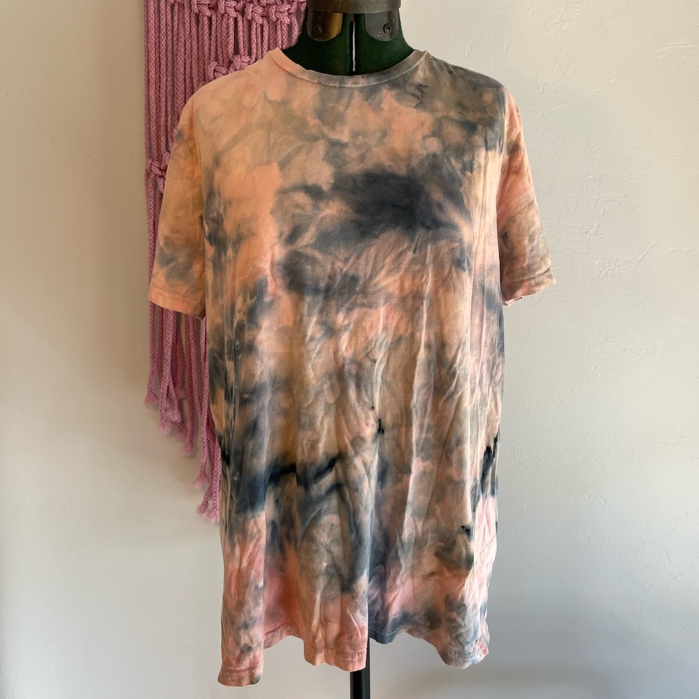 Ice dye t-shirt